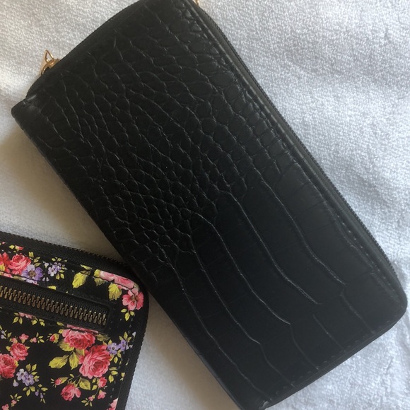 2 new wallets - Picture 4 of 5